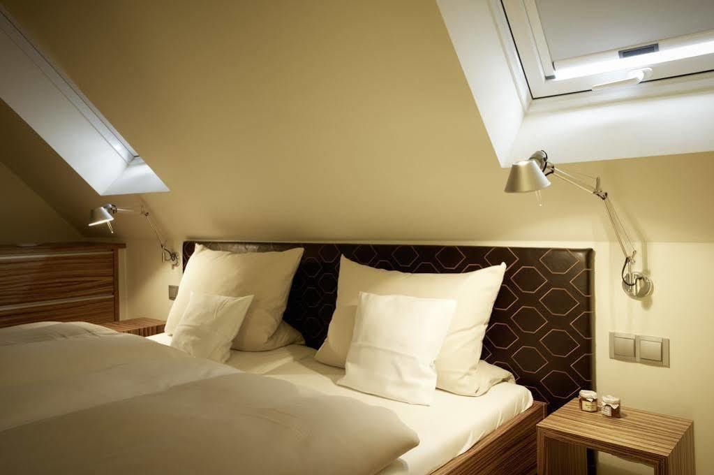 Hotel Am Helmwartsturm アンダーナッハ エクステリア 写真